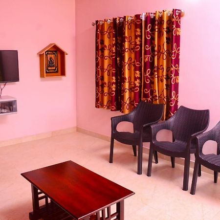 מדיקרי Coorg Girinivas Homestay 102 מראה חיצוני תמונה