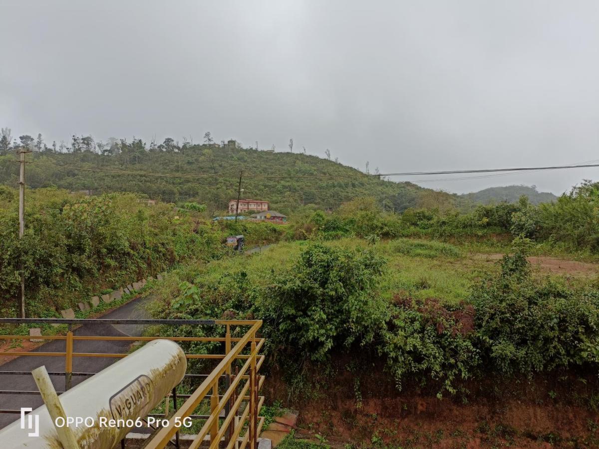 מדיקרי Coorg Girinivas Homestay 102 מראה חיצוני תמונה